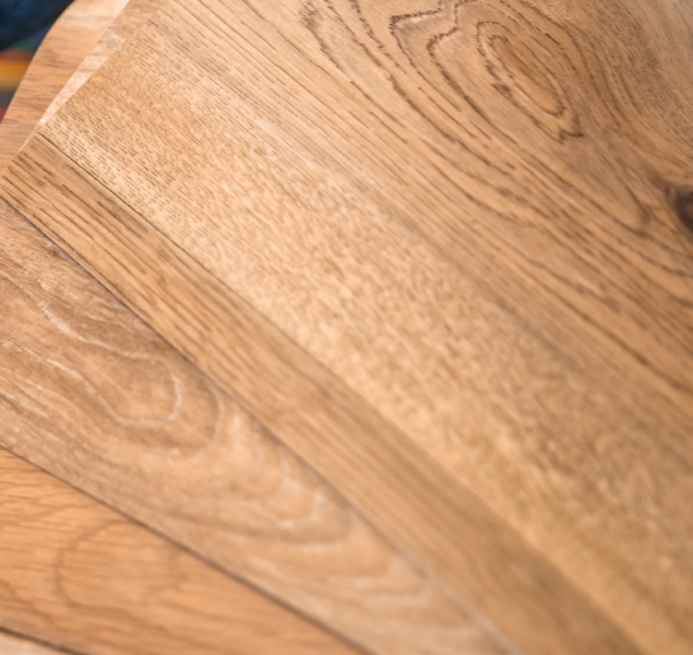 Spezialwerkzeuge für die Holzbearbeitung: Bauteil- und Bearbeitungsansicht.