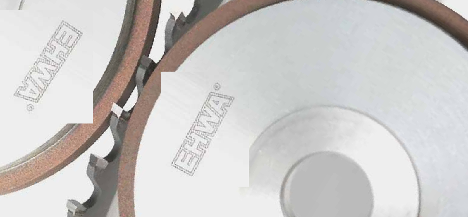 Profile grinding of saw blades