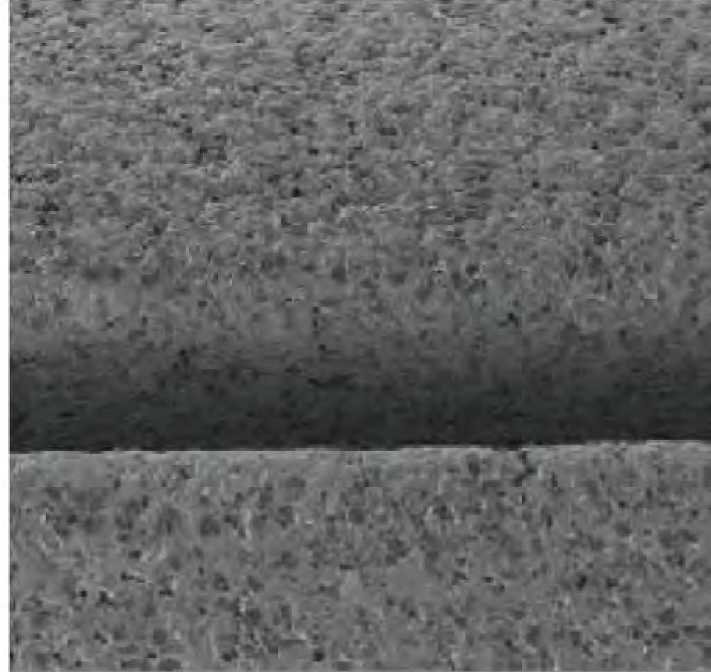 Slot in the abrasive layer: detail